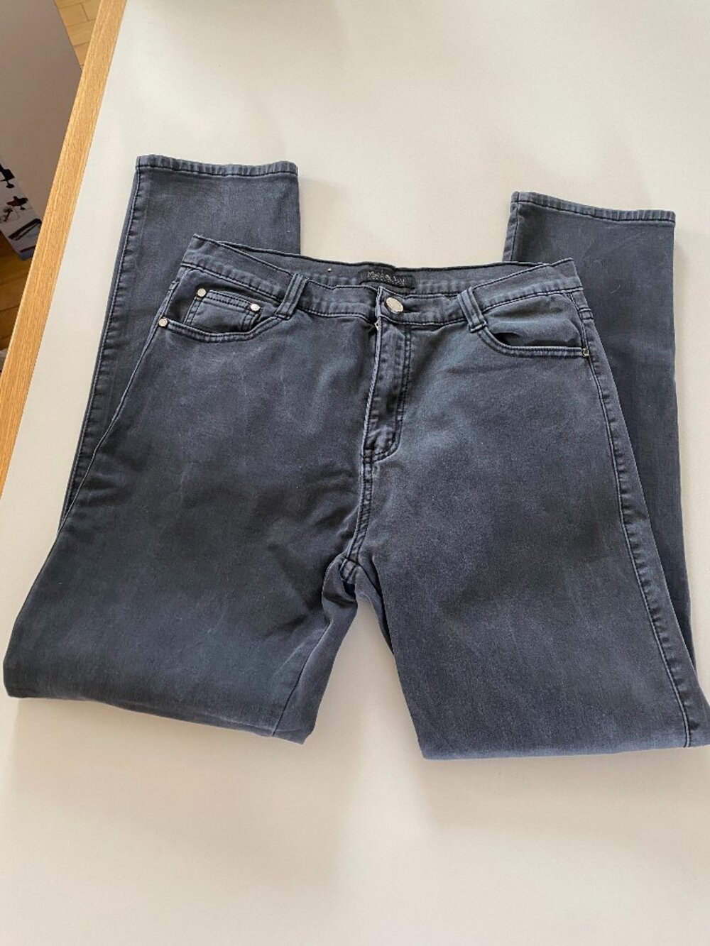 MAX & LIU Women's Jeans Black Soft as Butter